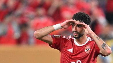 Photo of وسام أبوعلي ينقلب على الأهلي ويتمسك بالرحيل قبل بداية الموسم