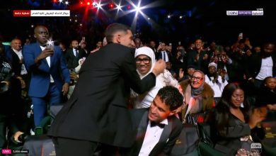 Photo of ملخص حفل جوائز الكاف.. أشرف حكيمي يتوج أفضل لاعب وصلاح في المركز الثاني.. وسيطرة مغربية بـ 6 جوائز