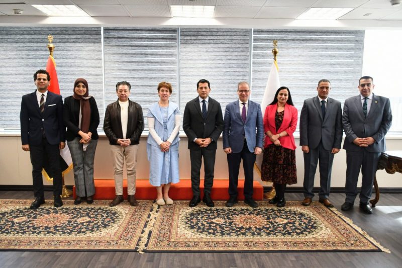 أشرف صبحي يبحث مع وفد معمل لندن مستجدات اعتماد المعمل المصري للمنشطات